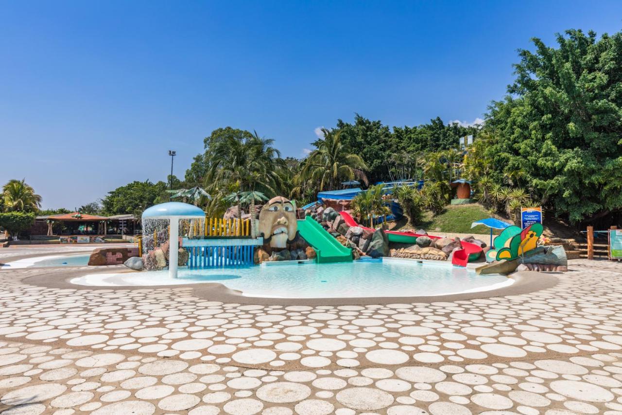 Resort Y Parque Acuatico Valle Dorado El Rosario Buitenkant foto